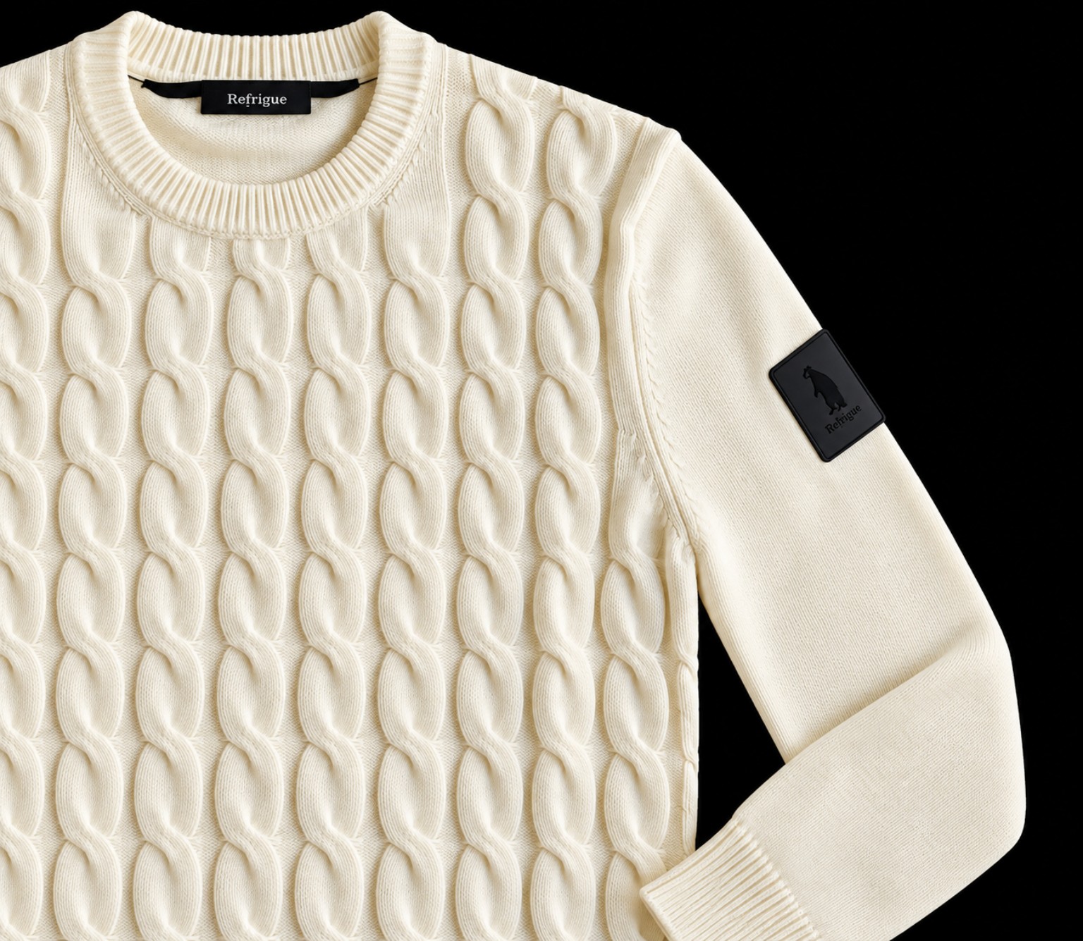 REFRIGUE Maglione girocollo vaniglia a trecce, dettaglio collo, trecce e logo